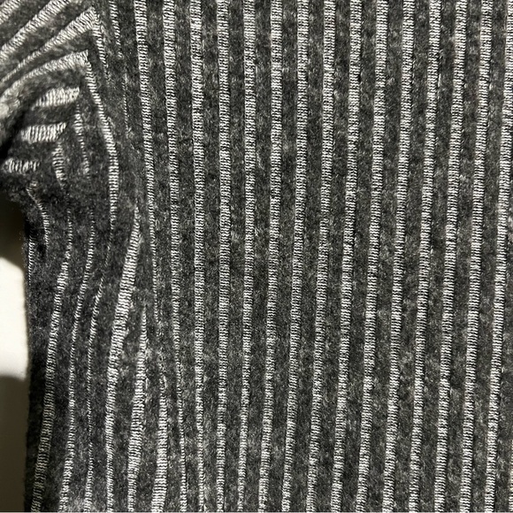 Bell Sleeve Mock-Neck Top - Picture 4 of 4